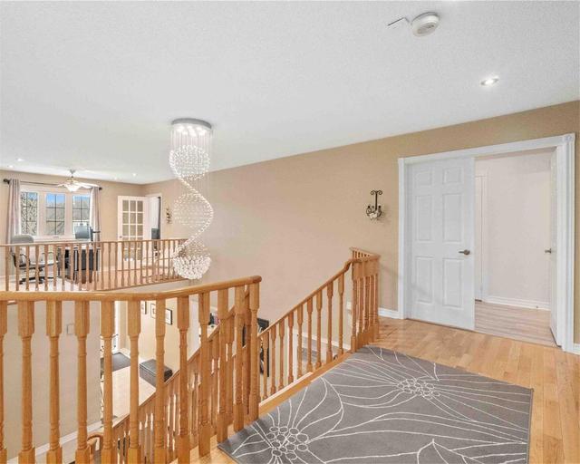 909 Damascus Crt, House detached with 5 bedrooms, 5 bathrooms and 12 parking in Newmarket ON | Image 15
