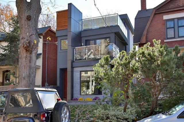 37 Grandview Ave, House detached with 4 bedrooms, 6 bathrooms and 2 parking in Toronto ON | Image 1