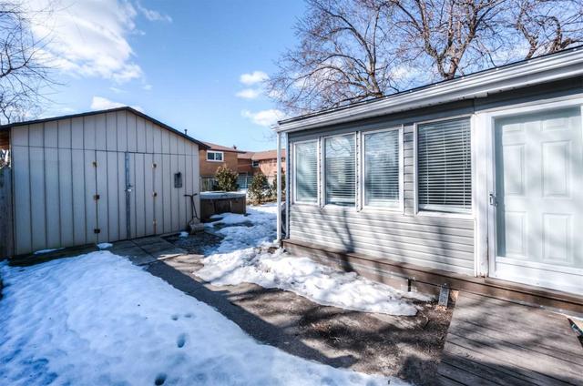 546 Mohawk Rd E, House detached with 3 bedrooms, 1 bathrooms and 5 parking in Hamilton ON | Image 19