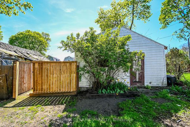 4304 Ferguson St, House detached with 2 bedrooms, 1 bathrooms and 3 parking in Niagara Falls ON | Image 17