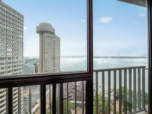 2433 - 33 Harbour Sq, Condo with 2 bedrooms, 3 bathrooms and 1 parking in Toronto ON | Image 28