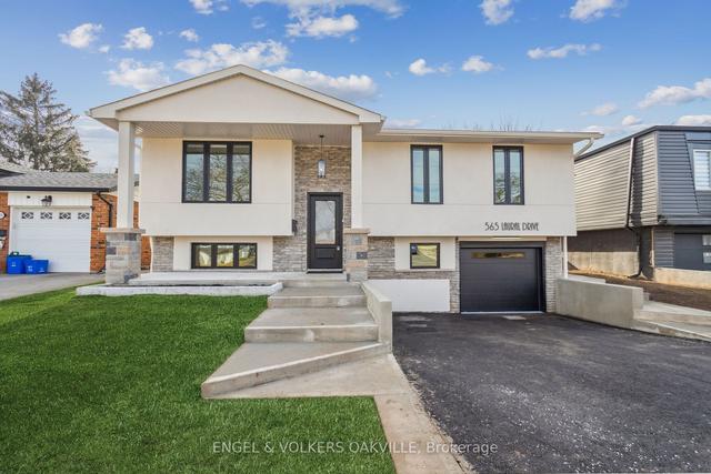 565 Laural Dr, House detached with 3 bedrooms, 3 bathrooms and 3 parking in Burlington ON | Image 1