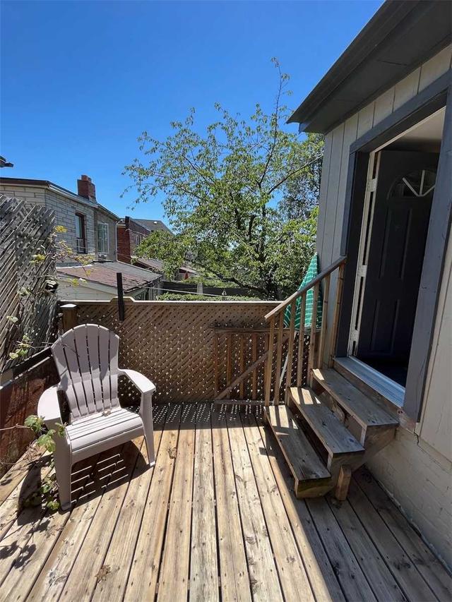 121 Shanly St, House detached with 2 bedrooms, 2 bathrooms and 0 parking in Toronto ON | Image 14