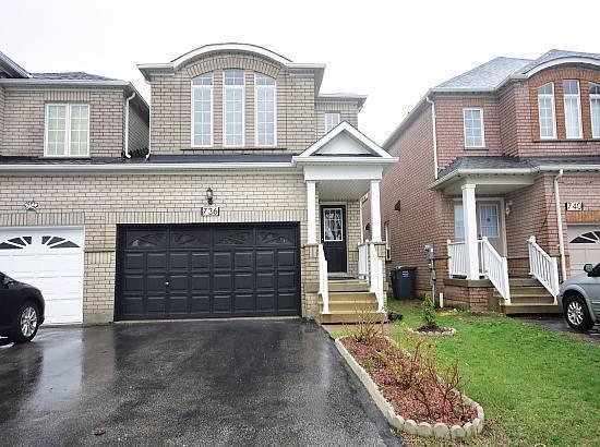 736 Rossellini Dr, House attached with 3 bedrooms, 4 bathrooms and 4 parking in Mississauga ON | Image 1