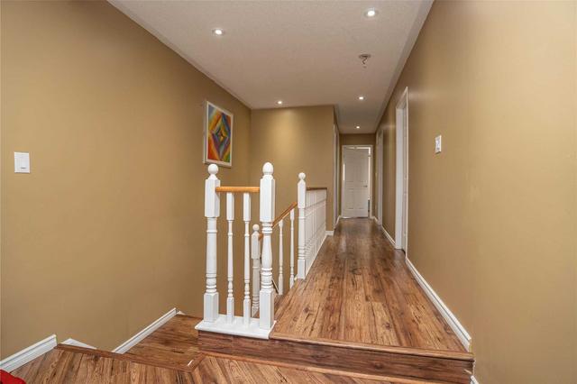395 Jay Cres, House detached with 3 bedrooms, 4 bathrooms and 5 parking in Orangeville ON | Image 9