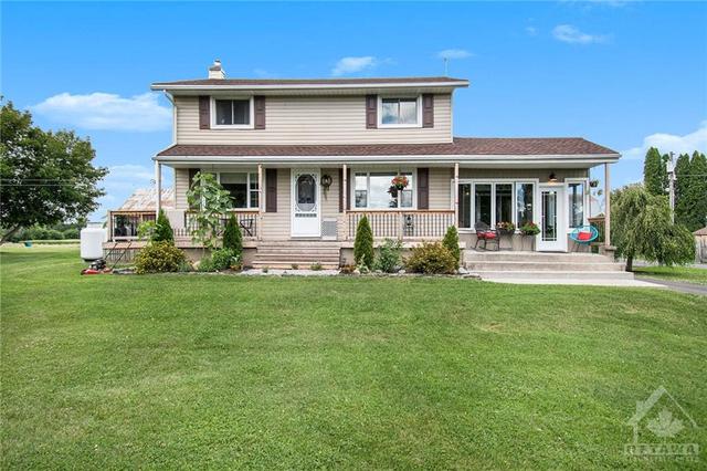 13865 Carruthers Road, House detached with 3 bedrooms, 2 bathrooms and 10 parking in North Dundas ON | Image 24