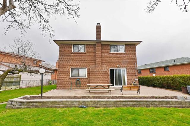 86 Iangrove Terr, House detached with 3 bedrooms, 3 bathrooms and 6 parking in Toronto ON | Image 25
