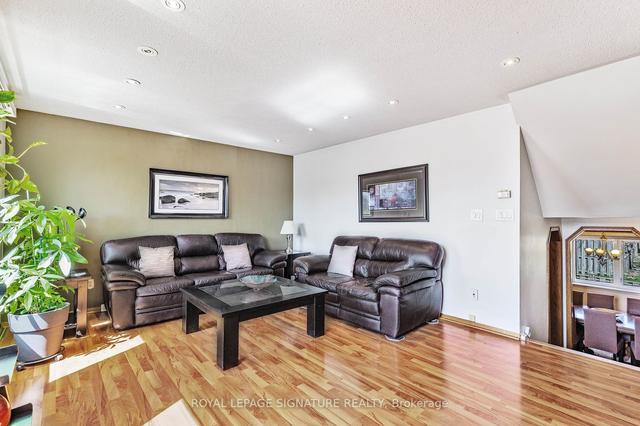 3 - 3 Kendleton Dr, Townhouse with 4 bedrooms, 2 bathrooms and 2 parking in Toronto ON | Image 12