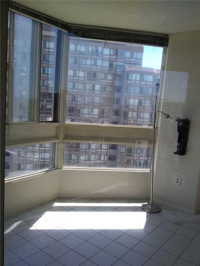 b1601 - 3231 Eglinton Ave E, Condo with 2 bedrooms, 2 bathrooms and 1 parking in Toronto ON | Image 4