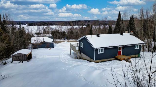 1843 South Baptiste Lake Rd, House detached with 2 bedrooms, 3 bathrooms and 16 parking in Hastings Highlands ON | Image 24