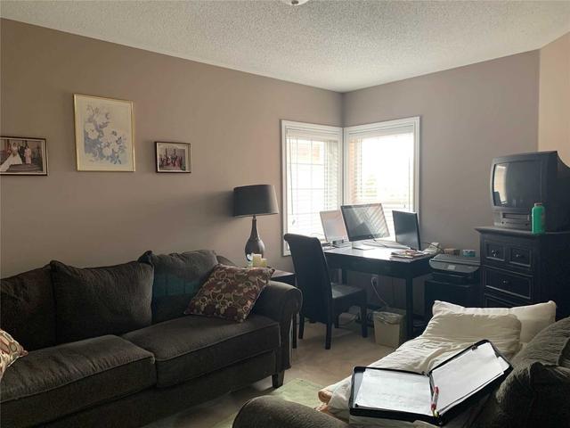 20 Billancourt Cres, House detached with 4 bedrooms, 3 bathrooms and 6 parking in Brampton ON | Image 3