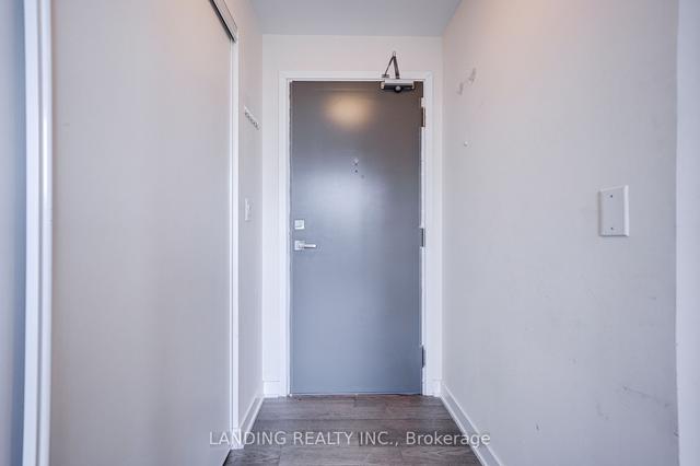 1105 - 17 Dundonald St, Condo with 1 bedrooms, 1 bathrooms and 1 parking in Toronto ON | Image 18