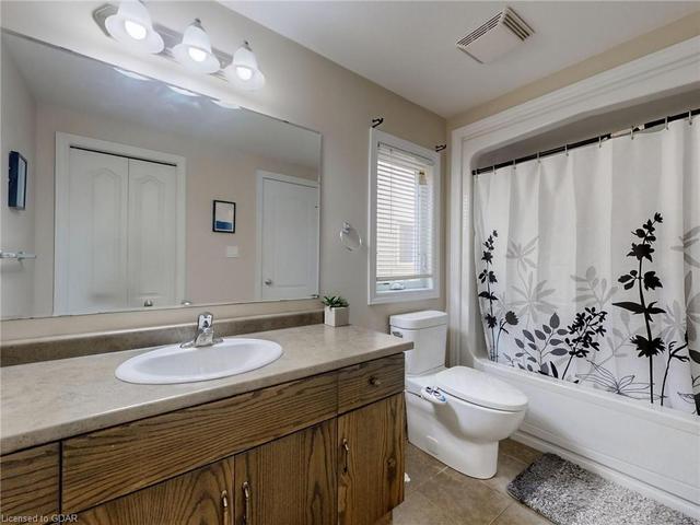 43 Vipond Street, House semidetached with 3 bedrooms, 2 bathrooms and 3 parking in Guelph ON | Image 25