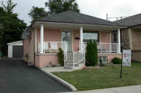 1166 Glengrove Ave W, House detached with 3 bedrooms, 2 bathrooms and 4 parking in Toronto ON | Image 1