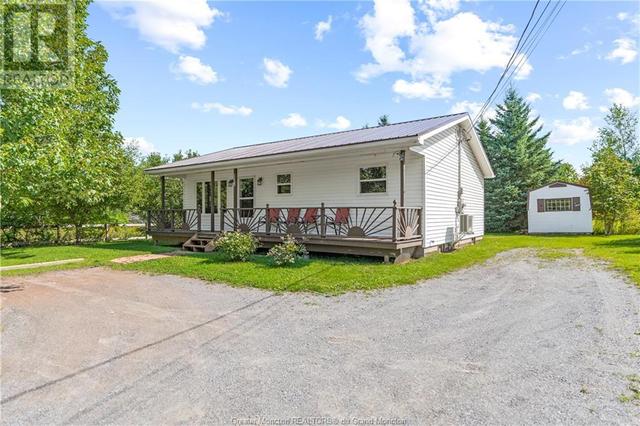 118 Pointe Du Chene Rd, House detached with 2 bedrooms, 1 bathrooms and null parking in Shediac NB | Image 20