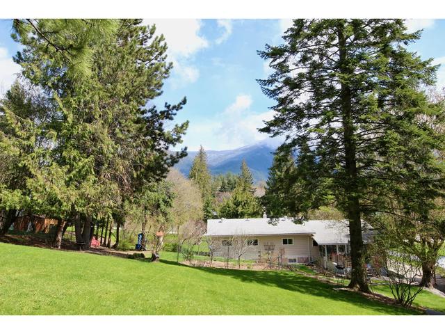 507 33rd Avenue N, House detached with 3 bedrooms, 3 bathrooms and null parking in Central Kootenay B BC | Image 33