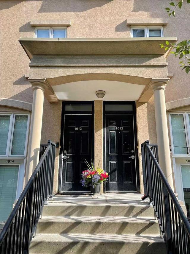 1012 - 54 East Liberty St, Townhouse with 2 bedrooms, 2 bathrooms and 1 parking in Toronto ON | Image 1