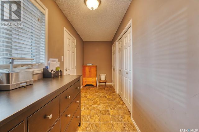 118 2nd Street W, House detached with 5 bedrooms, 3 bathrooms and null parking in Pierceland SK | Image 17