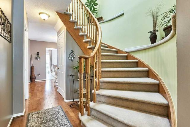 87 Turnberry Cres, House detached with 3 bedrooms, 3 bathrooms and 5 parking in Clarington ON | Image 28