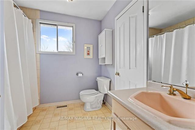 6791 Buckingham Dr, House detached with 3 bedrooms, 2 bathrooms and 4 parking in Niagara Falls ON | Image 9