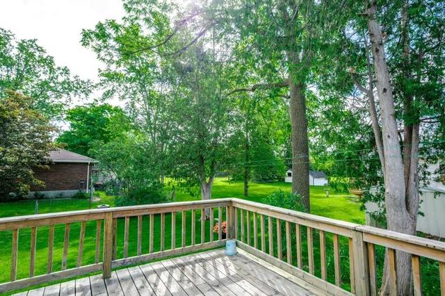 109 Durham St W, House detached with 3 bedrooms, 2 bathrooms and 3 parking in Kawartha Lakes ON | Image 10