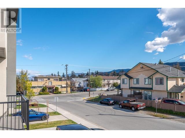 120 - 388 Eckhardt Avenue E, House attached with 3 bedrooms, 1 bathrooms and 4 parking in Penticton BC | Image 34