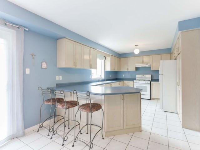 103 Giraffe Ave, House semidetached with 3 bedrooms, 3 bathrooms and 2 parking in Brampton ON | Image 7