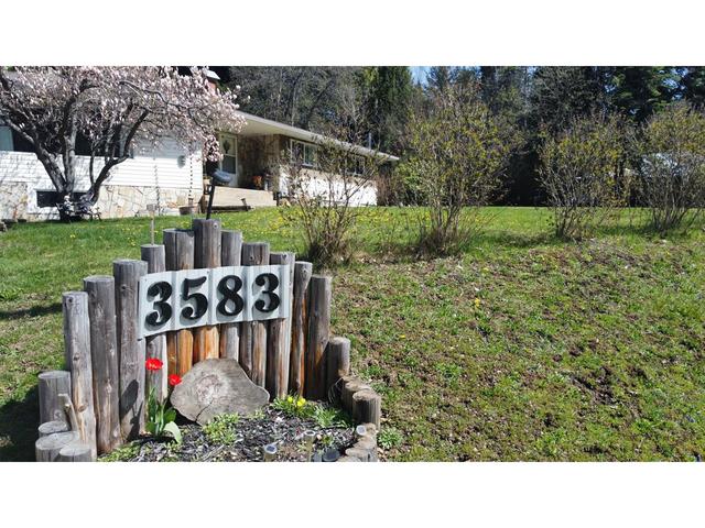 3583 Broadwater Rd, House detached with 3 bedrooms, 3 bathrooms and null parking in Central Kootenay J BC | Image 3