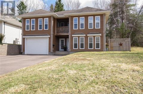 164 Bahama, House detached with 4 bedrooms, 2 bathrooms and null parking in Dieppe NB | Card Image