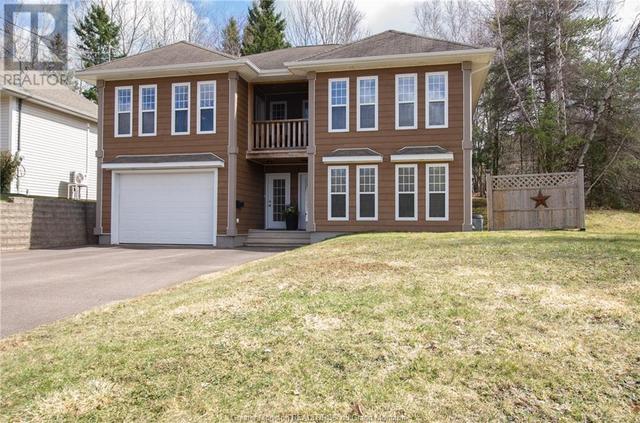 164 Bahama, House detached with 4 bedrooms, 2 bathrooms and null parking in Dieppe NB | Image 1