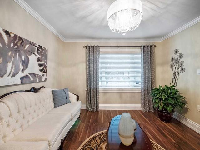 72 Ennerdale Rd, House detached with 2 bedrooms, 2 bathrooms and 1 parking in Toronto ON | Image 3