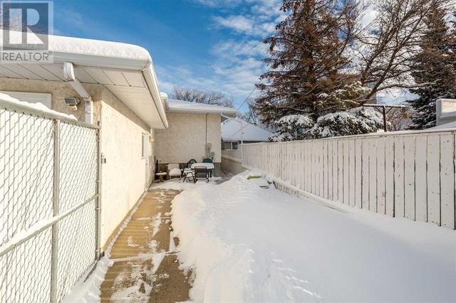 518 12 Street S, House semidetached with 4 bedrooms, 2 bathrooms and 4 parking in Lethbridge AB | Image 27