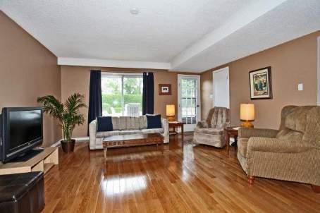 2297 Kenbarb Rd, House detached with 3 bedrooms, 3 bathrooms and 6 parking in Mississauga ON | Image 6