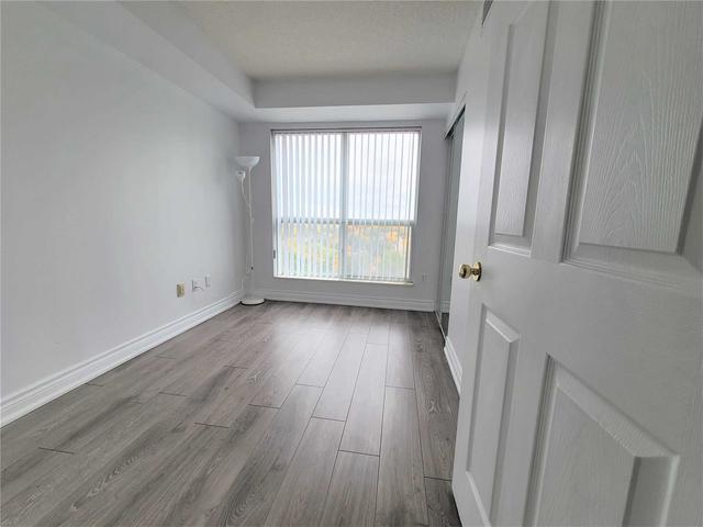 1107 - 23 Lorraine Dr, Condo with 2 bedrooms, 2 bathrooms and 1 parking in Toronto ON | Image 2
