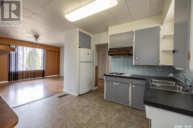 307 6th Avenue E, House detached with 2 bedrooms, 1 bathrooms and null parking in Watrous SK | Image 19