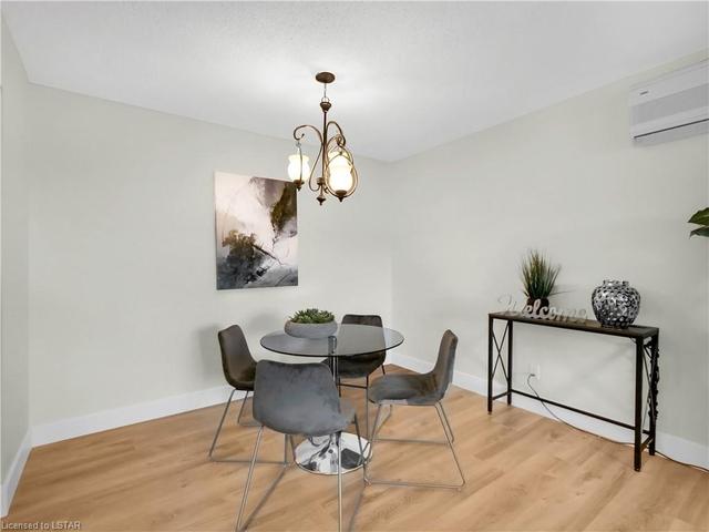 319 - 735 Deveron Crescent, House attached with 3 bedrooms, 1 bathrooms and 1 parking in London ON | Image 9