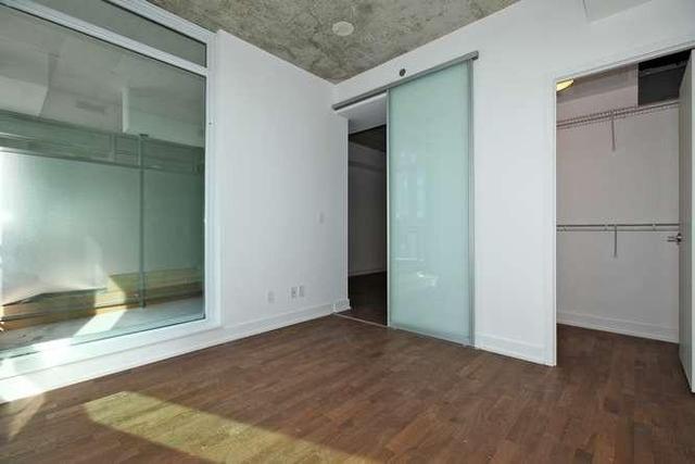 713 - 20 Gladstone Ave, Condo with 2 bedrooms, 2 bathrooms and 1 parking in Toronto ON | Image 12
