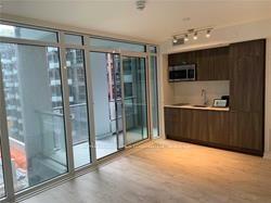 501e - 576 Front St W, Condo with 0 bedrooms, 1 bathrooms and 0 parking in Toronto ON | Image 3