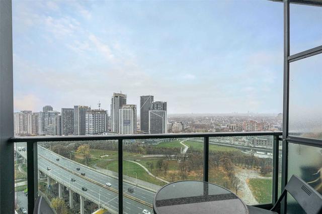 2705 - 231 Fort York Blvd, Condo with 1 bedrooms, 1 bathrooms and 0 parking in Toronto ON | Image 3