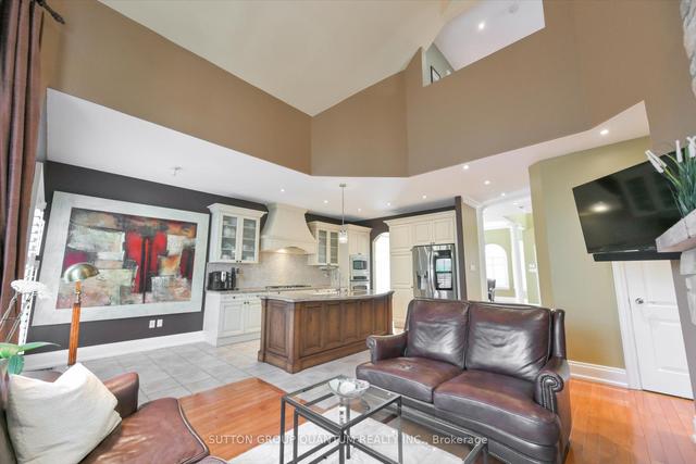 2258 Providence Rd, House detached with 3 bedrooms, 4 bathrooms and 6 parking in Oakville ON | Image 9