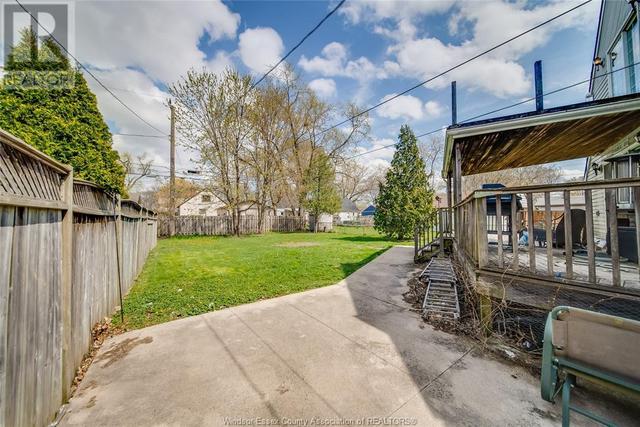1776 Bernard, House detached with 4 bedrooms, 2 bathrooms and null parking in Windsor ON | Image 39