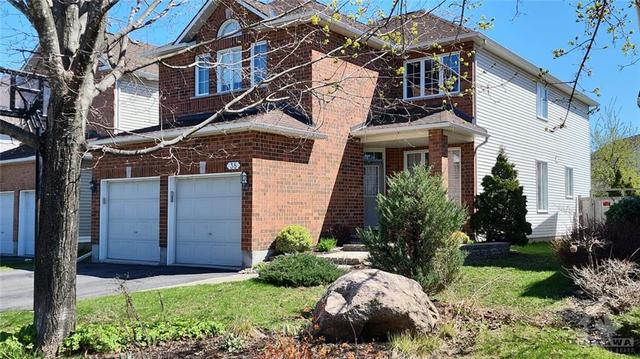 38 Rialto Way, House detached with 3 bedrooms, 3 bathrooms and 6 parking in Ottawa ON | Image 2