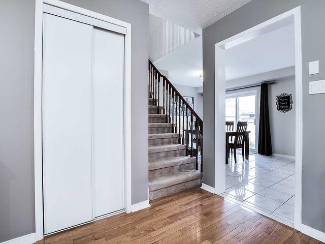 103 Woodhaven Dr, House detached with 3 bedrooms, 3 bathrooms and 3 parking in Brampton ON | Image 3