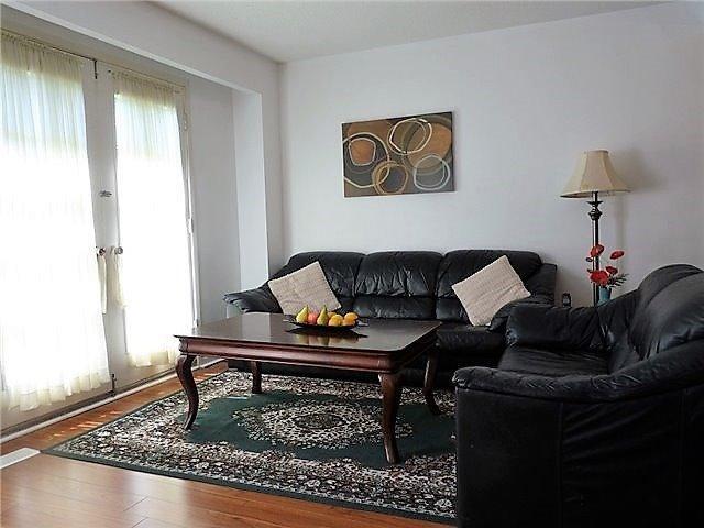 U14 - 2 Davisbrook Blvd, Townhouse with 3 bedrooms, 3 bathrooms and 1 parking in Toronto ON | Image 3