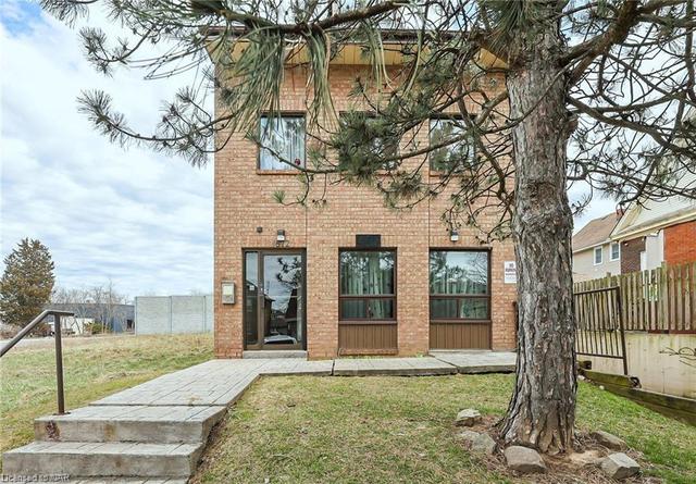 201 - 4872 Valley Way, House attached with 2 bedrooms, 1 bathrooms and 1 parking in Niagara Falls ON | Image 26