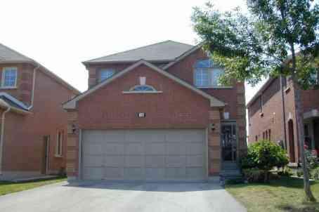 16 Arthurs Cres, House detached with 4 bedrooms, 3 bathrooms and 2 parking in Brampton ON | Image 1