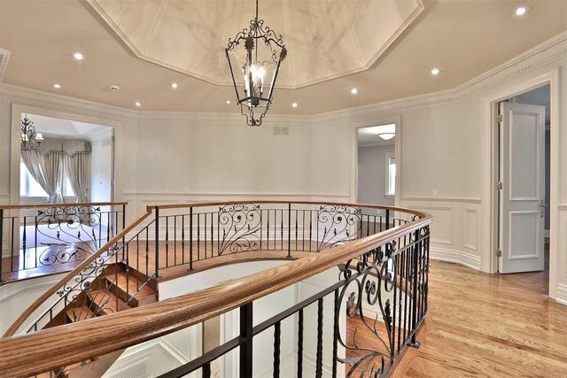 10 Cedarwood Ave, House detached with 5 bedrooms, 8 bathrooms and 4 parking in Toronto ON | Image 11