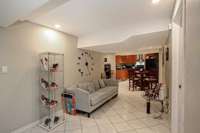 5235 Creditview Rd, House detached with 2 bedrooms, 1 bathrooms and 1 parking in Mississauga ON | Image 2