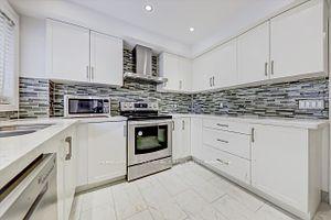 807 - 28 Rosebank Dr, Townhouse with 4 bedrooms, 3 bathrooms and 2 parking in Toronto ON | Image 30
