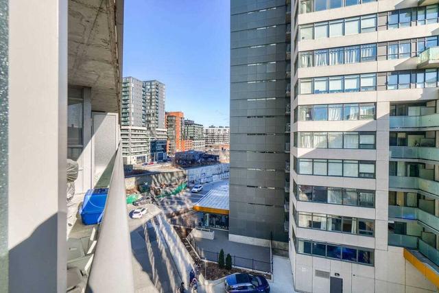 604 - 38 Joe Shuster Way, Condo with 2 bedrooms, 2 bathrooms and 1 parking in Toronto ON | Image 25